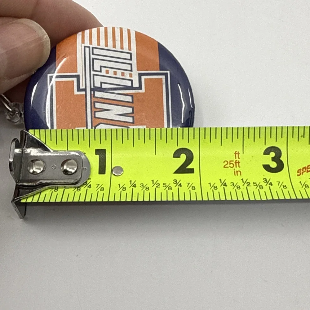 3 University of Illinois U‎ of I Badge Pull Clips Card Holders Button Lot